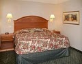 La Quinta Inn & Suites Shawnee image 2