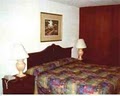 Red Carpet Inn image 4
