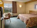 Days Inn-Pittsburgh International Arprt image 9