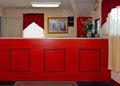 Econo Lodge Inn & Suites image 4