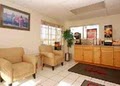 Econo Lodge image 4