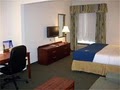 Holiday Inn Express Hotel & Suites Columbus image 2