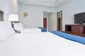 Holiday Inn Express image 4