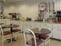 Howard Johnson Statesboro GA image 3