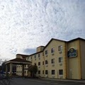 La Quinta Inn & Suites Erie image 6
