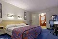Red Roof Inn image 2