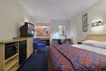Red Roof Inn image 3