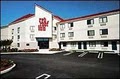 Red Roof Inn image 8