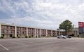 Red Roof Inn image 9