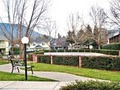 Riverwood Apartments: Grants Pass Apartment Rentals image 3