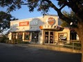 Willies Grill & Icehouse: Hill Country Village logo