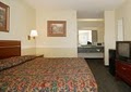 Econo Lodge image 4