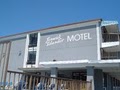 Fenwick Islander Motel image 2