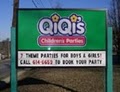Qiqi's Childrens Parties logo