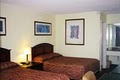 Red Carpet Inn image 5