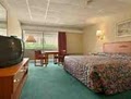 Super 8 Pittston image 2