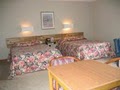Town & Country Motor Inn image 3