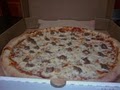 Upper Crust Pizza Parlor image 1