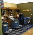 barber lounge image 3