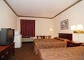Econo Lodge image 8