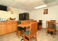 Econo Lodge image 1