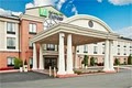 Holiday Inn Express Hotel & Suites Quakertown logo