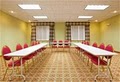 Holiday Inn Express & Suites image 10