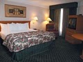 La Quinta Inn & Suites Raleigh Durham Intl AP image 2