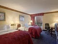Ramada-St Louis Airport image 3