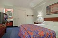 Red Roof Inn image 6