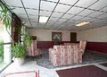 Econo Lodge Airport image 8