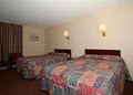 Econo Lodge Airport image 9