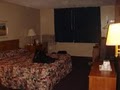 Econo Lodge Darien Lakes image 5