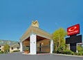 Econo Lodge Riverside image 10