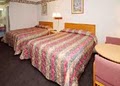 Econo Lodge image 8