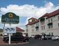 La Quinta Inn & Suites logo