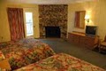 RED ROOF INN&Suites,GATLINBURG TN image 4