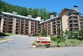 RED ROOF INN&Suites,GATLINBURG TN logo