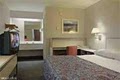 Red Roof Inn image 7