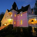 Cedar Crest Inn Bed & Breakfast image 1