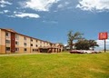 Econo Lodge  Inn & Suites image 1