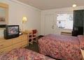 Econo Lodge Town Center image 3