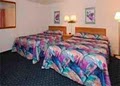 Econo Lodge at the Bridge image 4