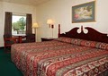 Econo Lodge image 4