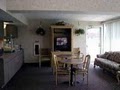 Econo Lodge image 6