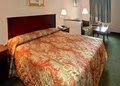 Econo Lodge image 8