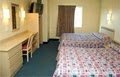 Econo Lodge image 8