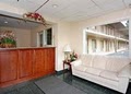 Econo Lodge image 9