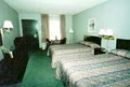 Econo Lodge image 9