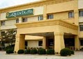La Quinta Inn & Suites Baton Rouge Siegen Lane image 2